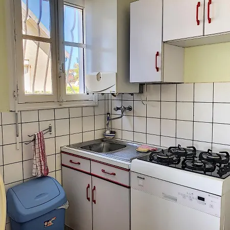 Apartment Rdc Bord De Mer, 500m Des Commerces - Fr-1-361-499 Jullouville-les-Pins